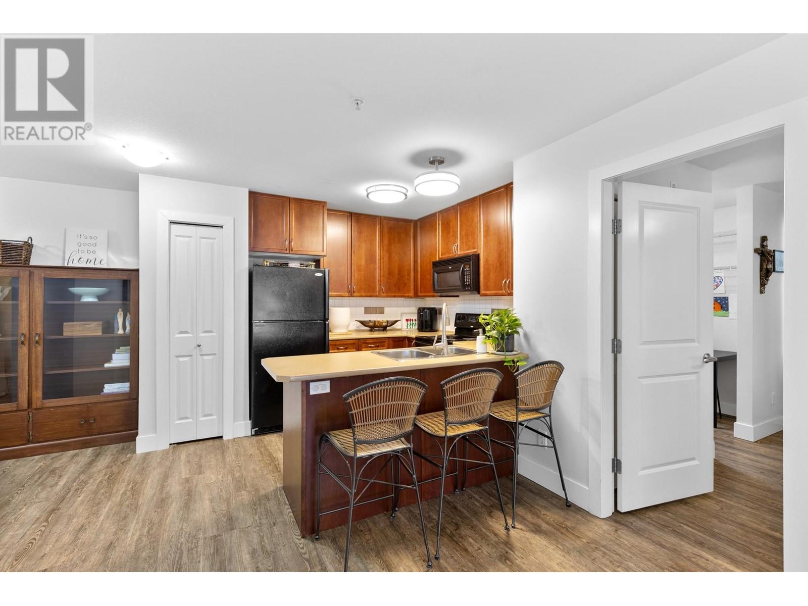 246 Hastings Avenue Unit# 103, Penticton, British Columbia  V2A 2V6 - Photo 6 - 10336348