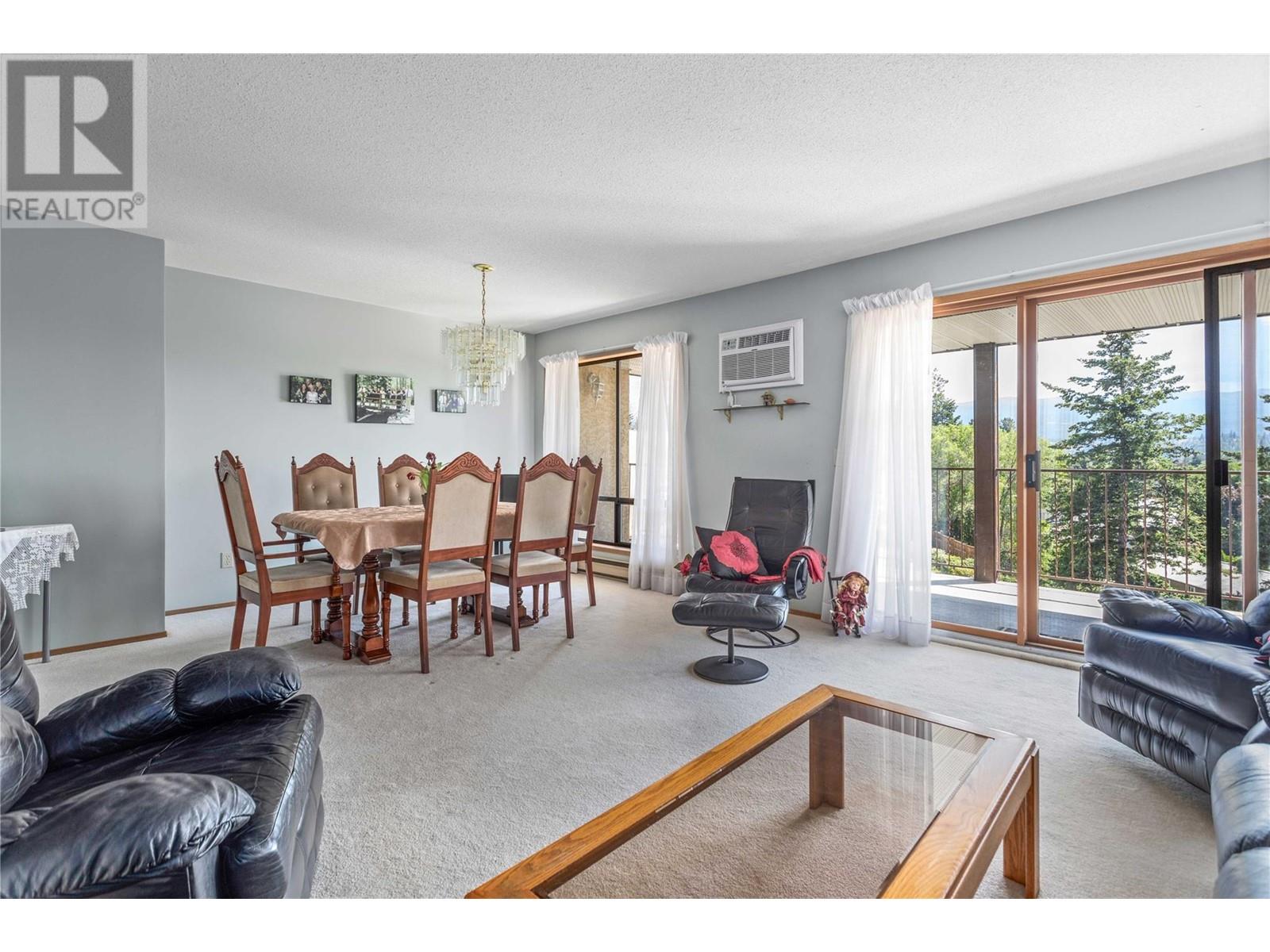 489 Highway 33 W Unit# 301, Kelowna, British Columbia  V1X 1Y2 - Photo 2 - 10335406