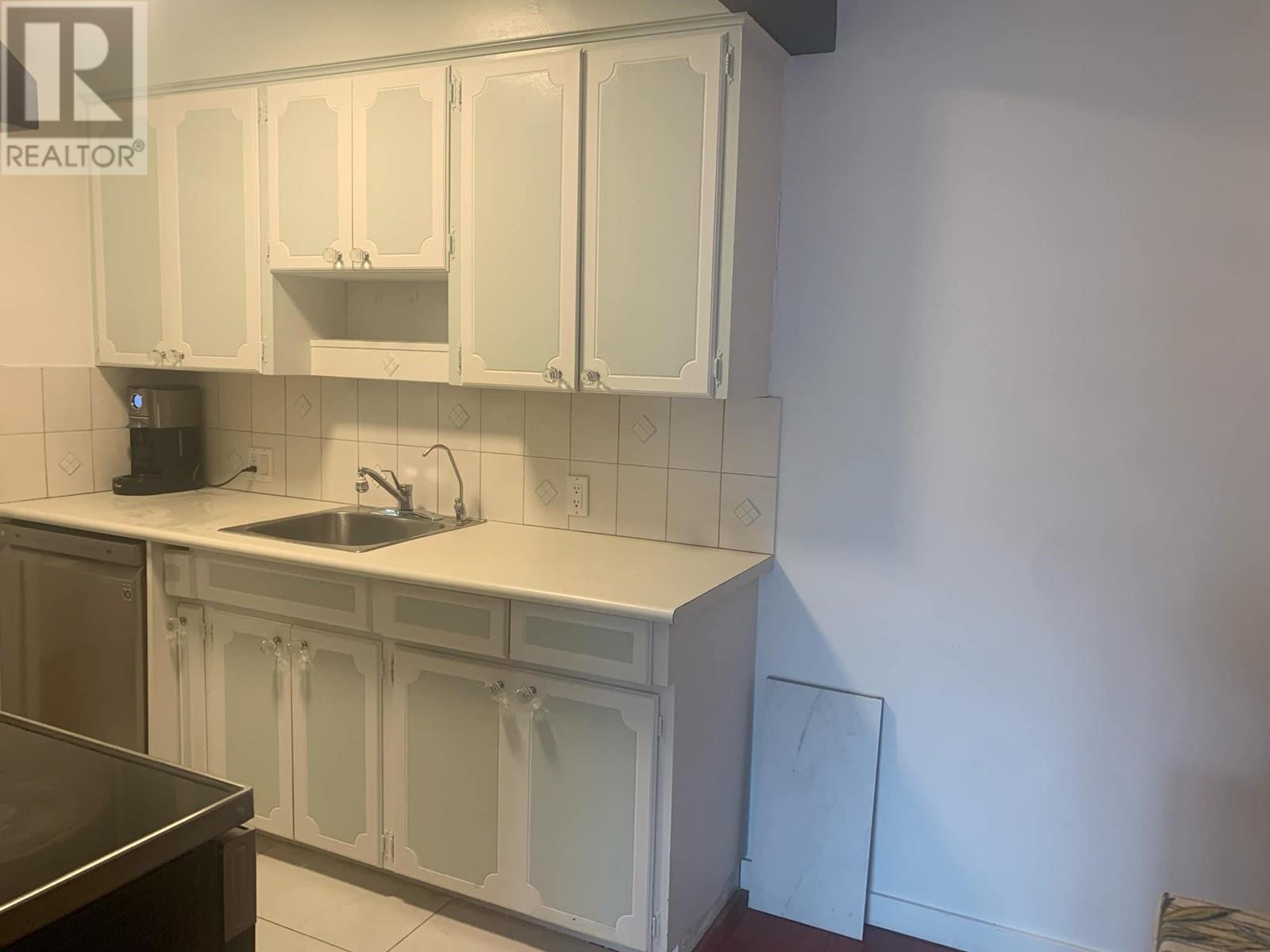 4058 Lakeshore Road Unit# 205, Kelowna, British Columbia  V1W 1V6 - Photo 8 - 10336631