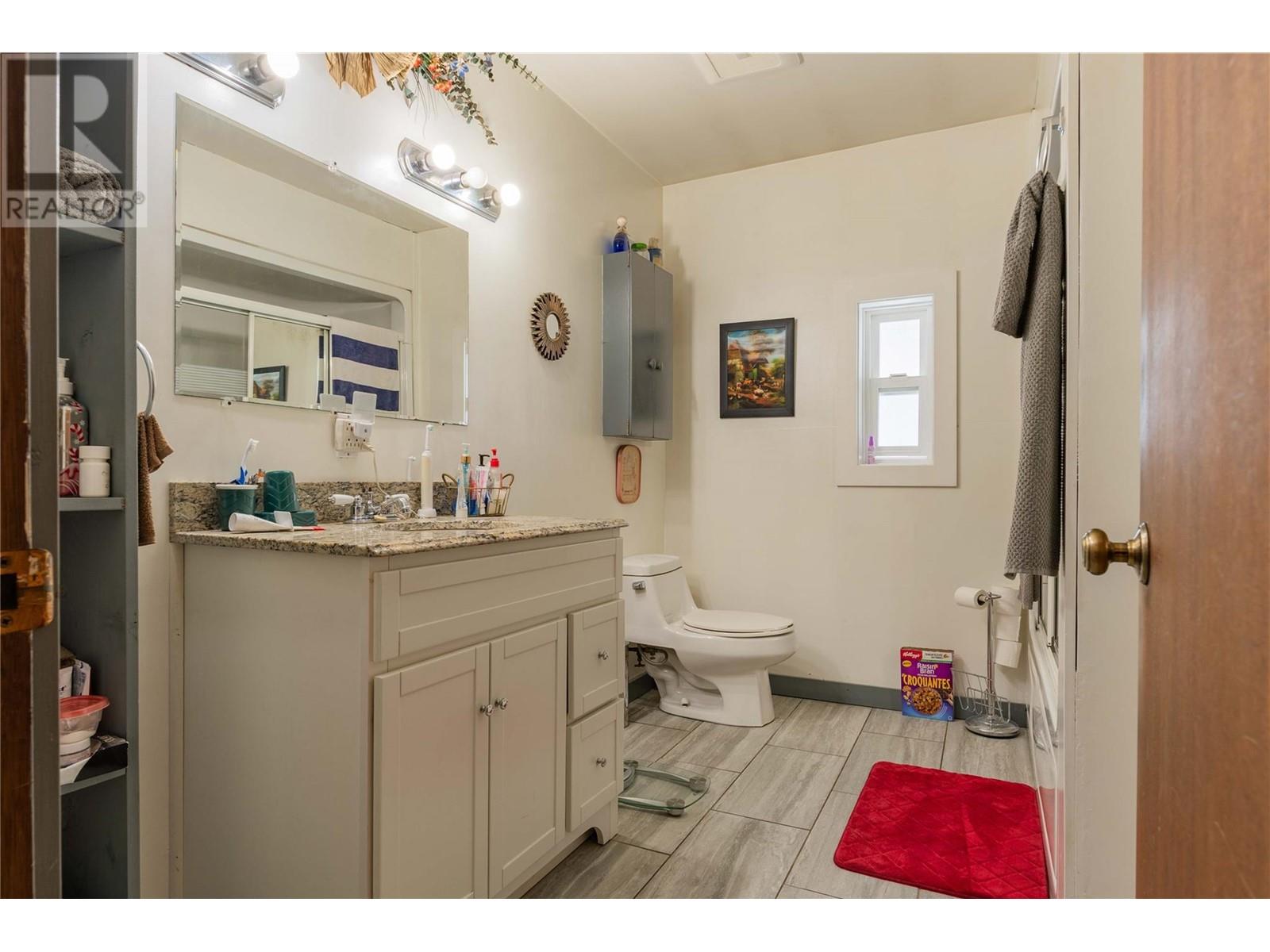 4201 Ross Spur Road, Ross Spur, British Columbia  V0G 1L1 - Photo 14 - 10336276