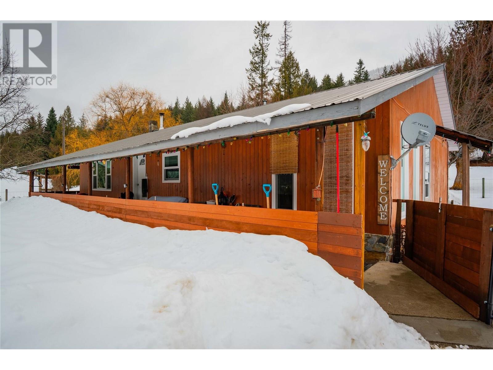 4201 Ross Spur Road, Ross Spur, British Columbia  V0G 1L1 - Photo 19 - 10336276