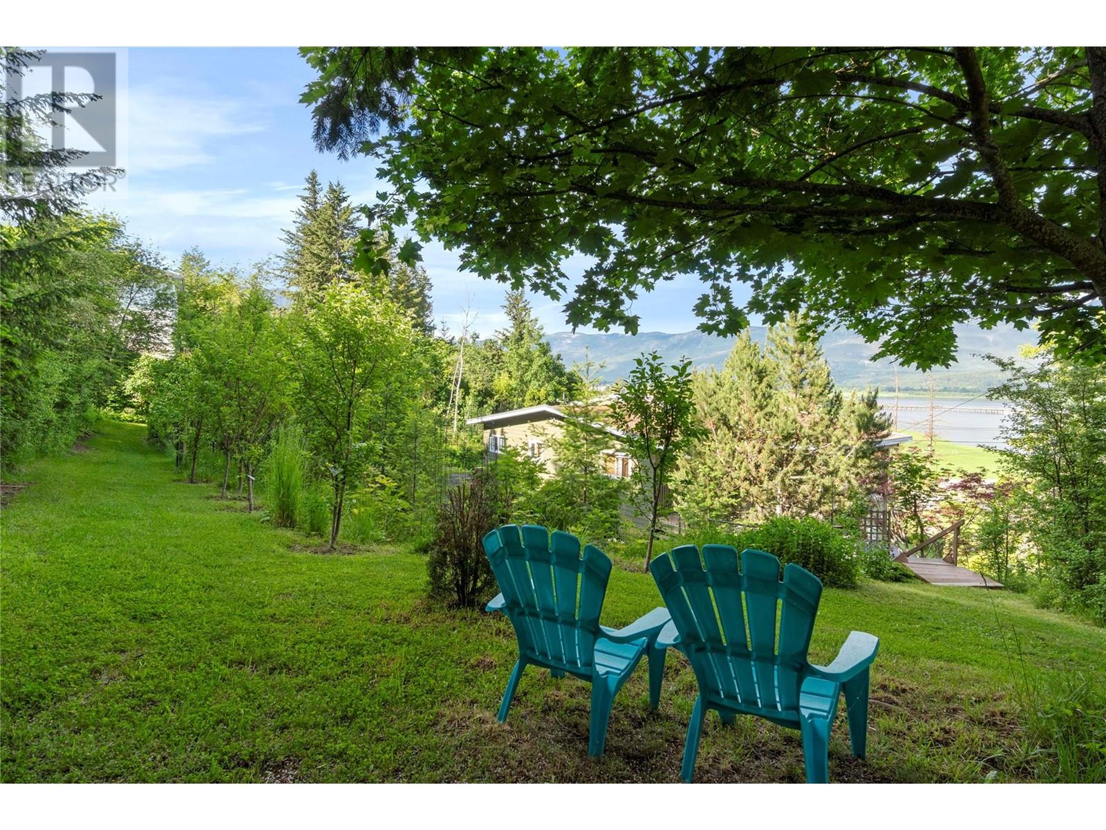 1280 Lakeshore Road Ne, Salmon Arm, British Columbia  V1E 2V7 - Photo 37 - 10336054