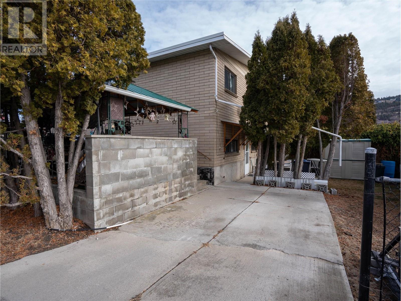 196 Waterford Avenue, Penticton, British Columbia  V2A 3T7 - Photo 15 - 10335917