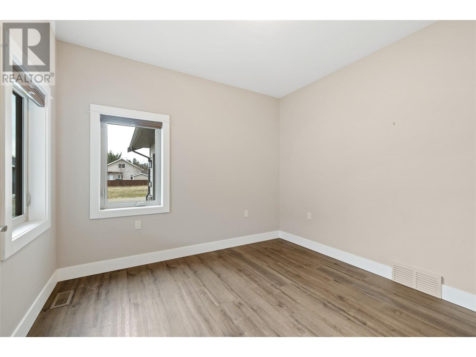613 Nighthawk Avenue, Vernon, British Columbia  V1H 2A1 - Photo 35 - 10336662