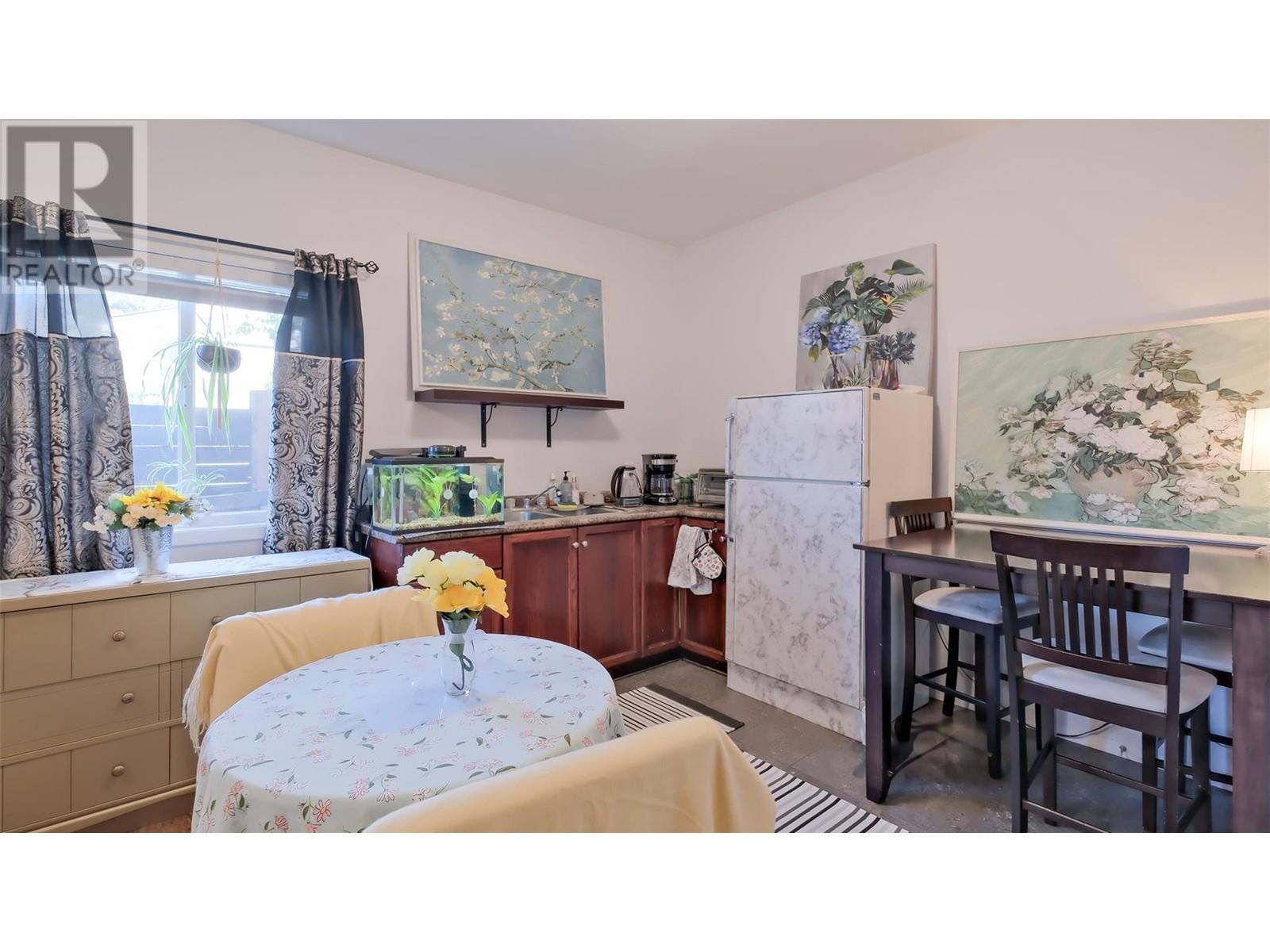 755 Birch Avenue, Kelowna, British Columbia  V1Y 5H3 - Photo 24 - 10336321