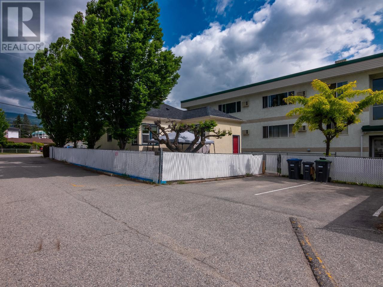 857 Main Street, Penticton, British Columbia  V2A 5E3 - Photo 18 - 10337033