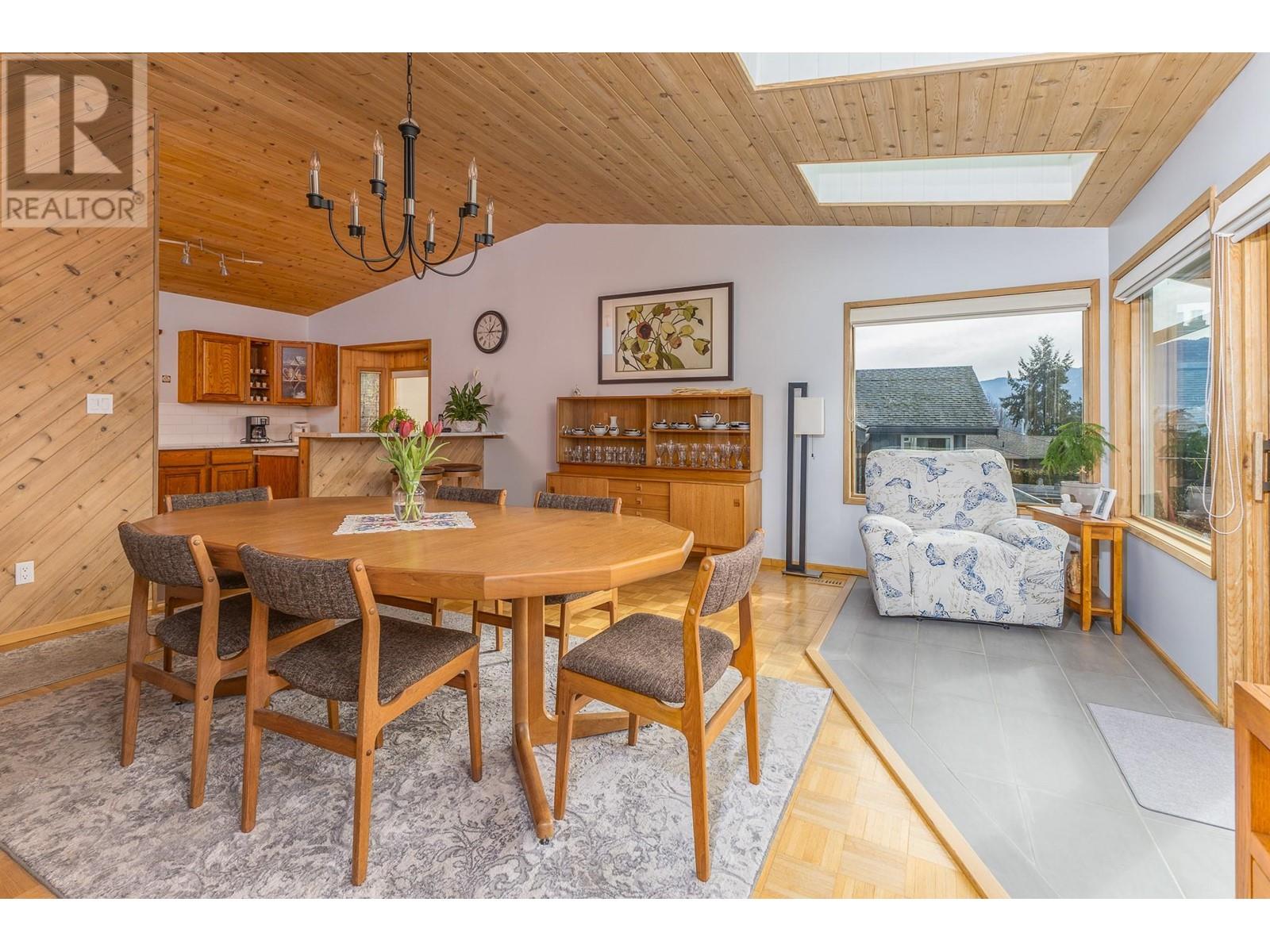 5040 11 Street Ne, Salmon Arm, British Columbia  V1E 3N2 - Photo 10 - 10336848