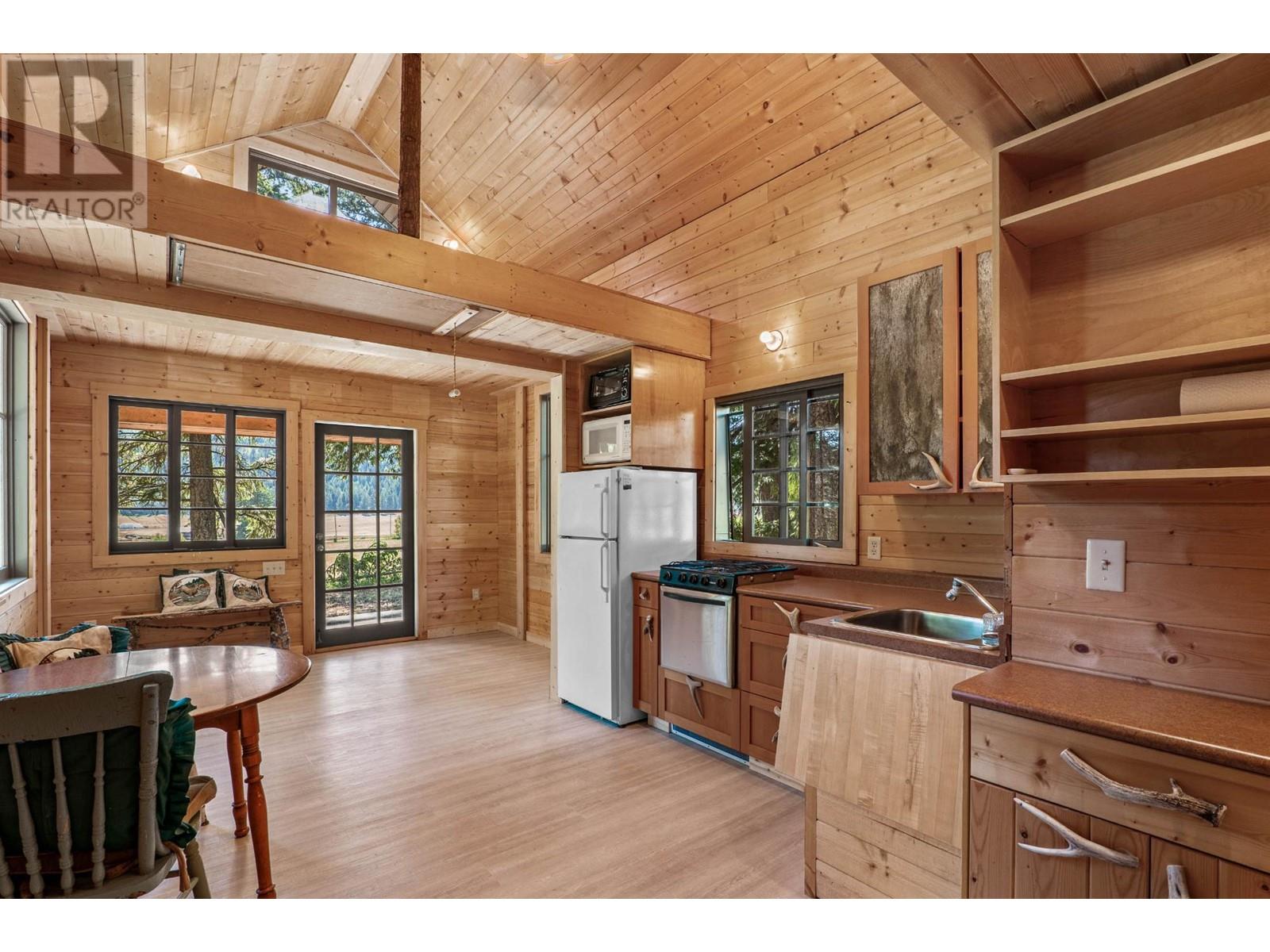 8661 Skimikin Road, Chase, British Columbia  V0E 1M1 - Photo 45 - 10337089