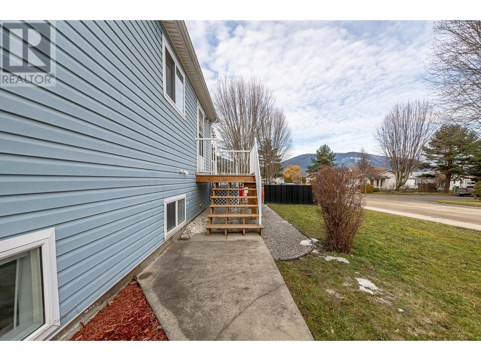 4690 72 Avenue Ne, Salmon Arm, British Columbia  V0E 1K0 - Photo 36 - 10336782