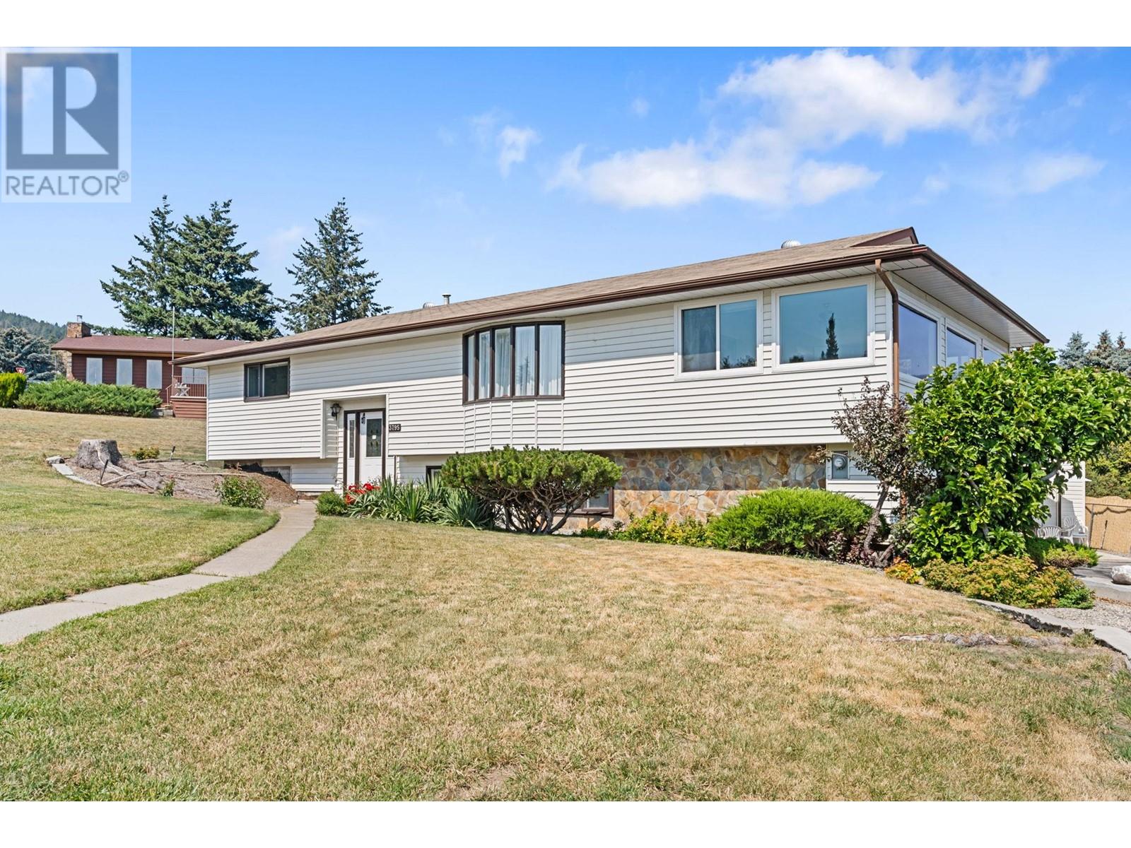 3795 Salloum Road, West Kelowna, British Columbia  V4T 1E2 - Photo 3 - 10336830