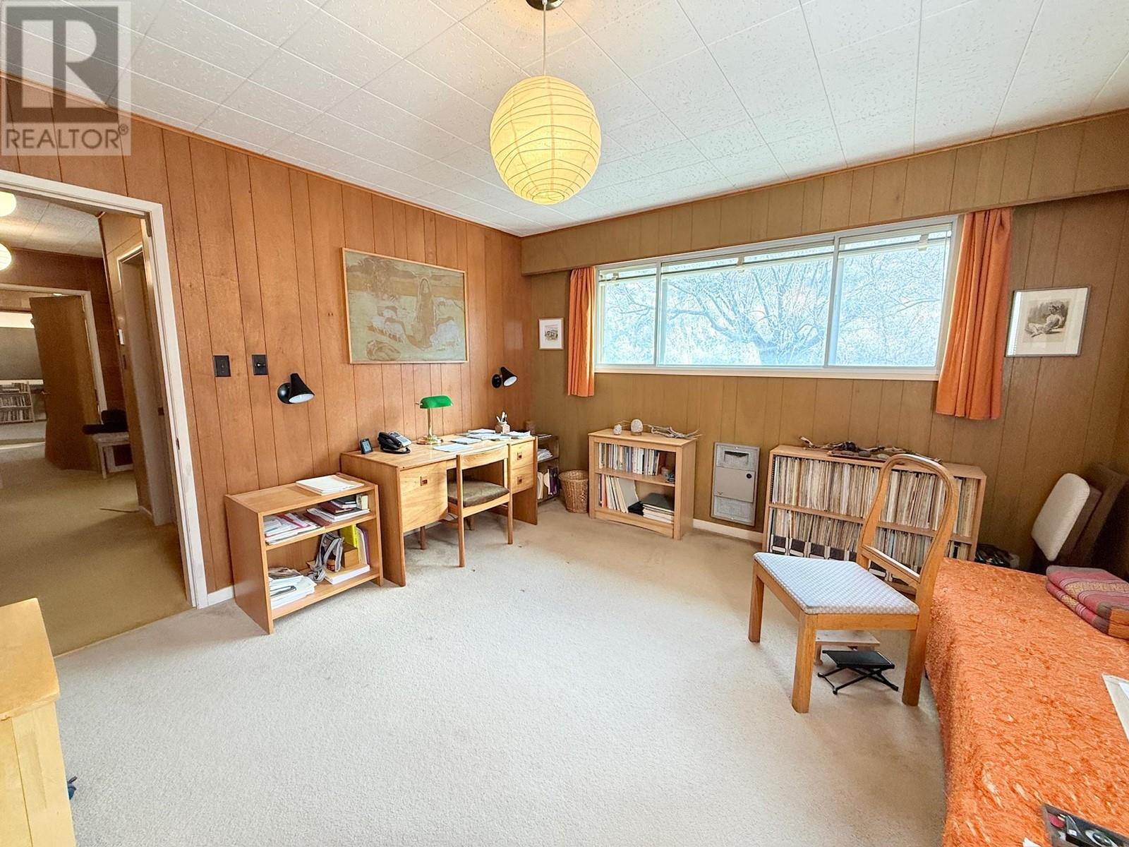 4529 Lakeside Road, Penticton, British Columbia  V2A 8W4 - Photo 5 - 10337820