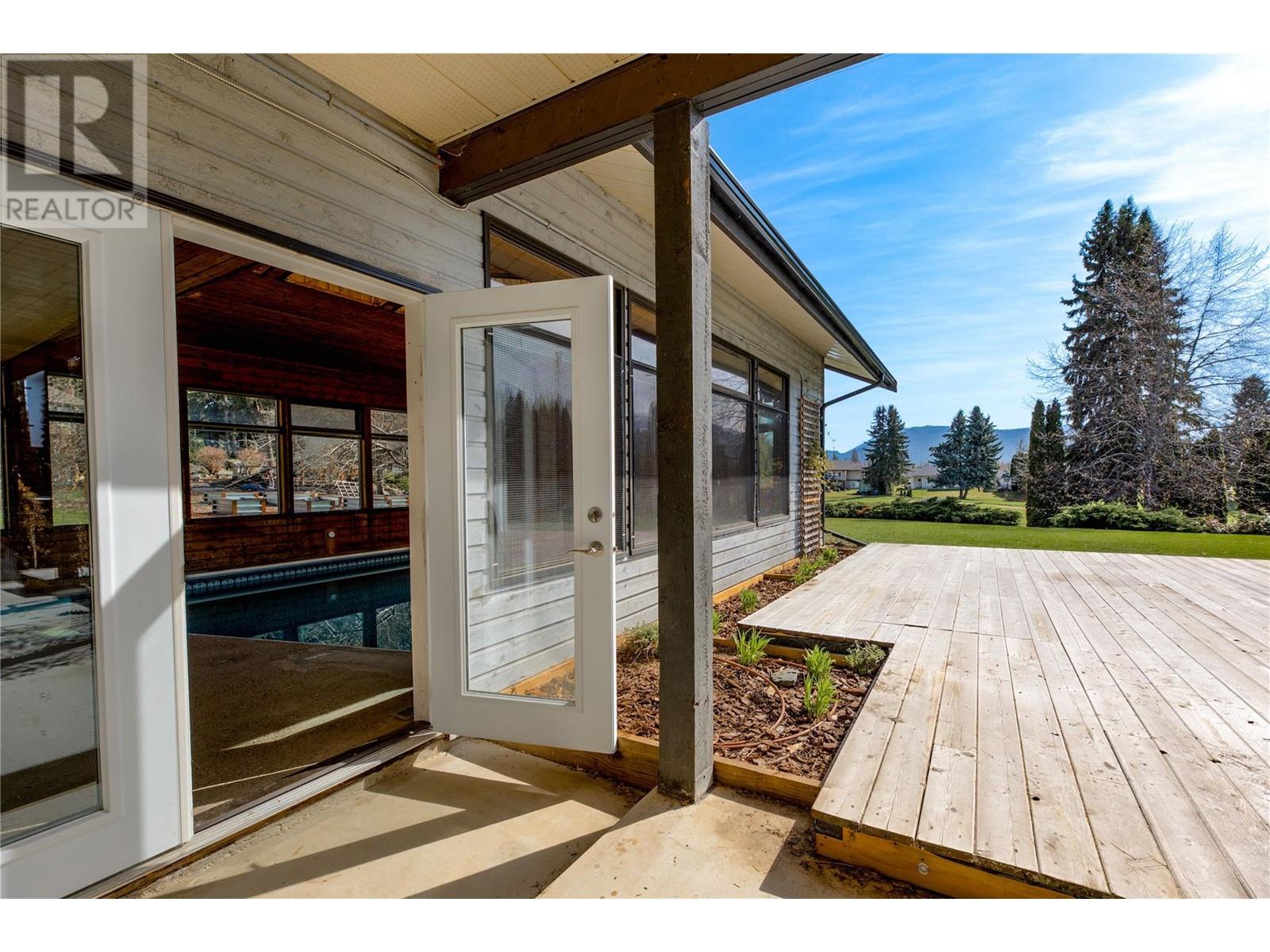2580 Golf Course Drive, Blind Bay, British Columbia  V0E 1H2 - Photo 51 - 10342479