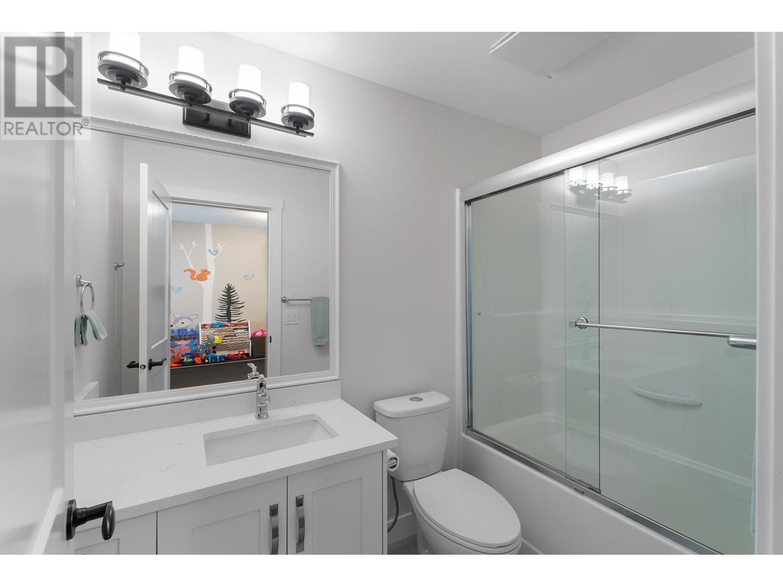1562 Emerald Drive, Kamloops, British Columbia  V2E 0C4 - Photo 57 - 10342541
