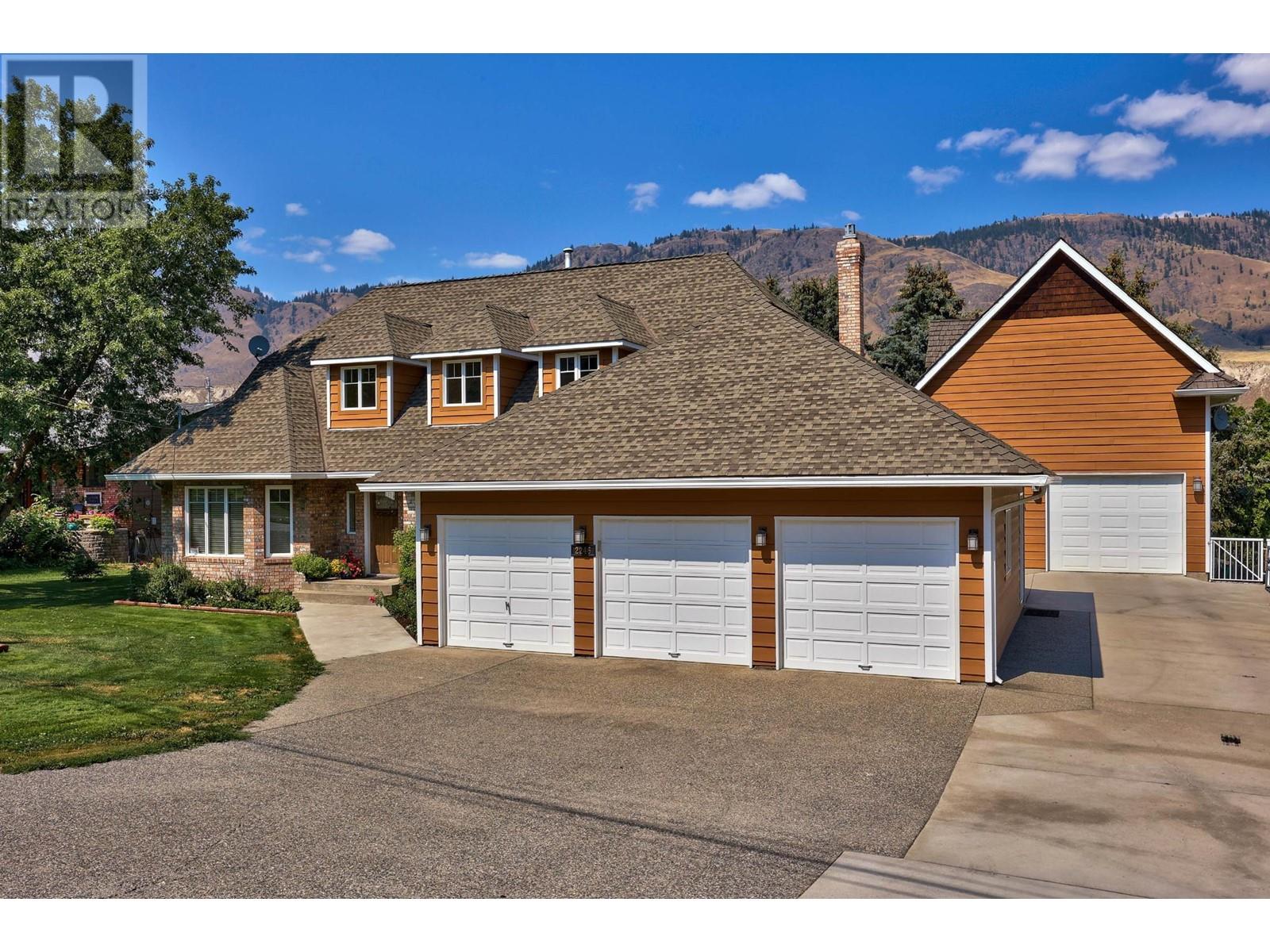 2246 Crescent Drive, Kamloops, British Columbia  V2C 4J6 - Photo 4 - 10342618
