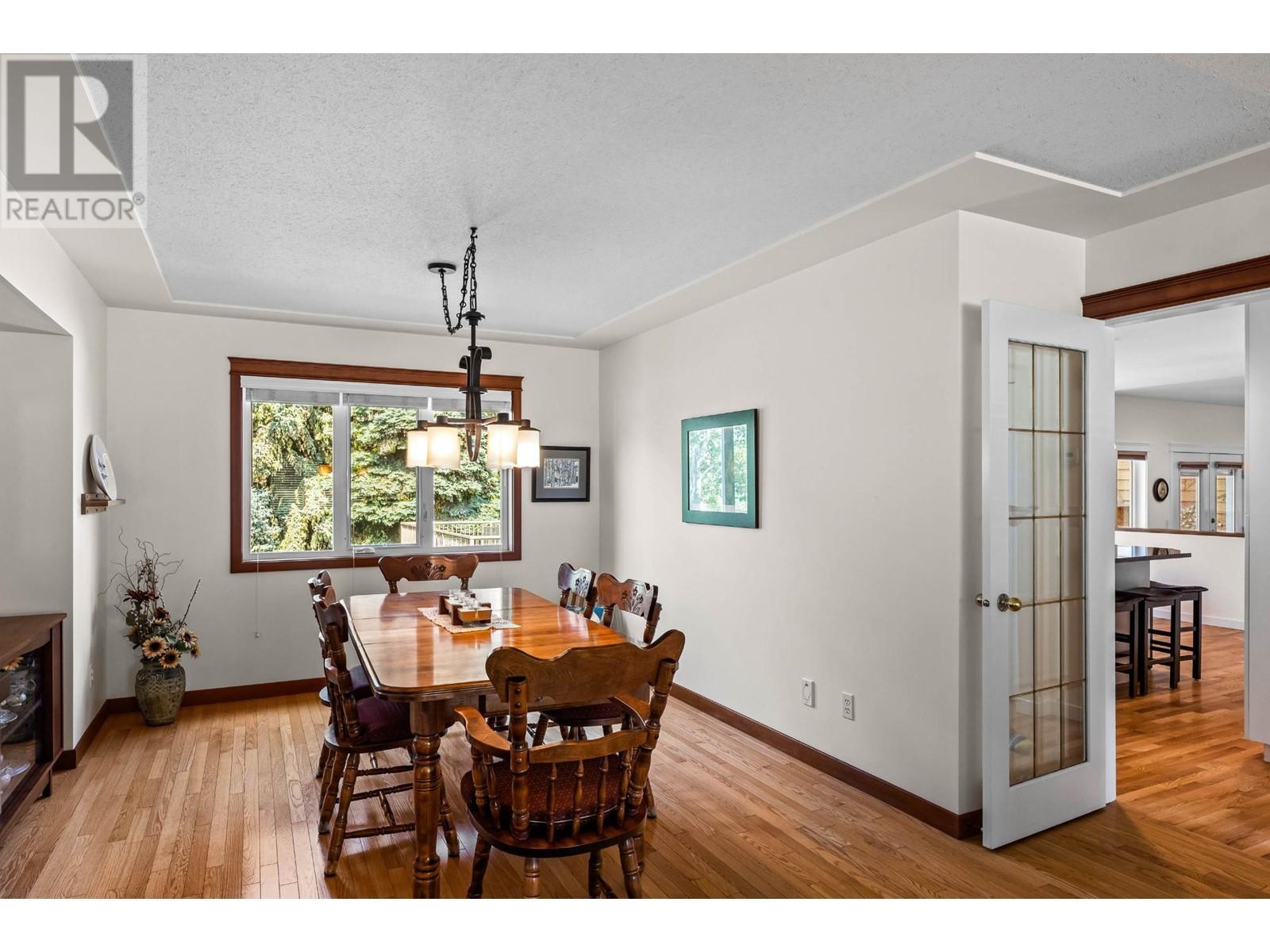 2246 Crescent Drive, Kamloops, British Columbia  V2C 4J6 - Photo 9 - 10342618