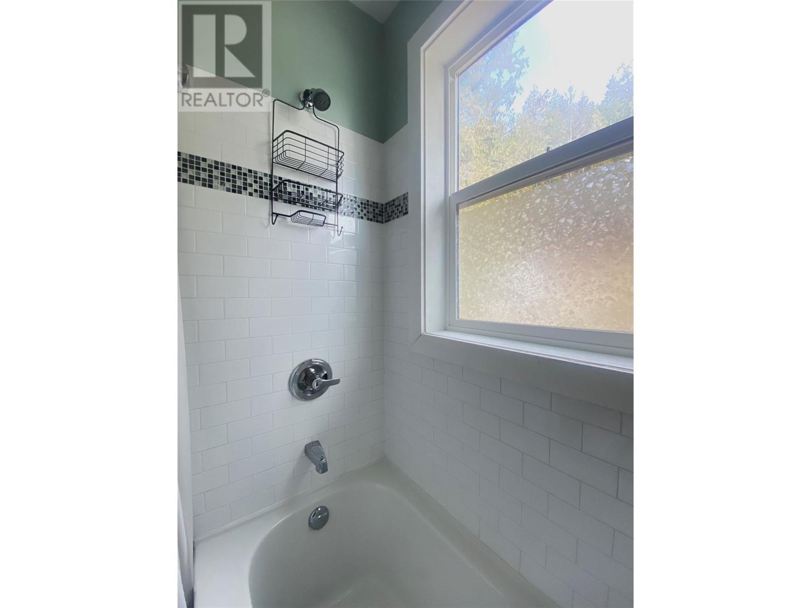7463 Black Road Se, Salmon Arm, British Columbia  V1E 2P6 - Photo 47 - 10340642