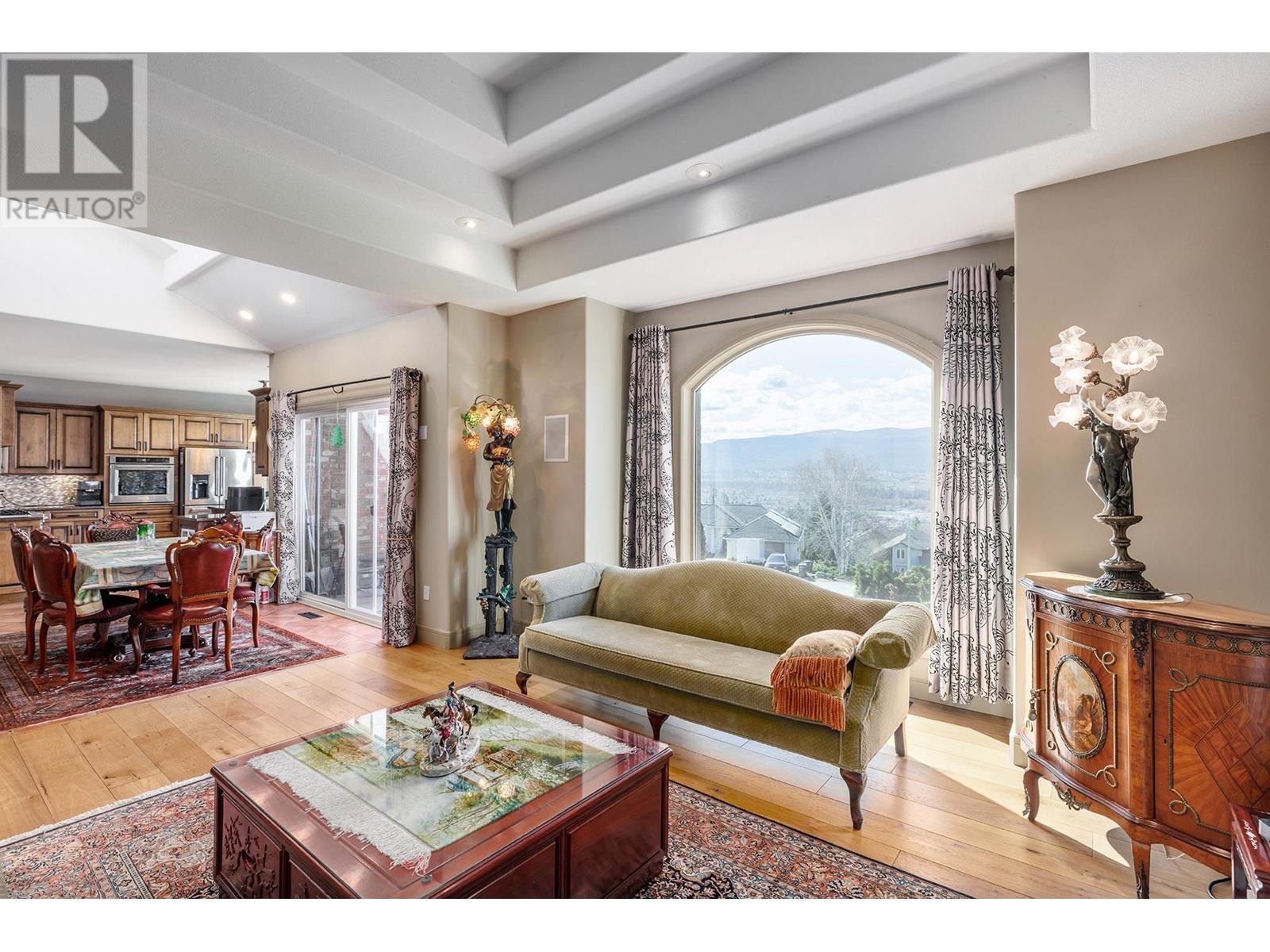 2376 Nahanni Court, Kelowna, British Columbia  V1V 1N1 - Photo 5 - 10343702