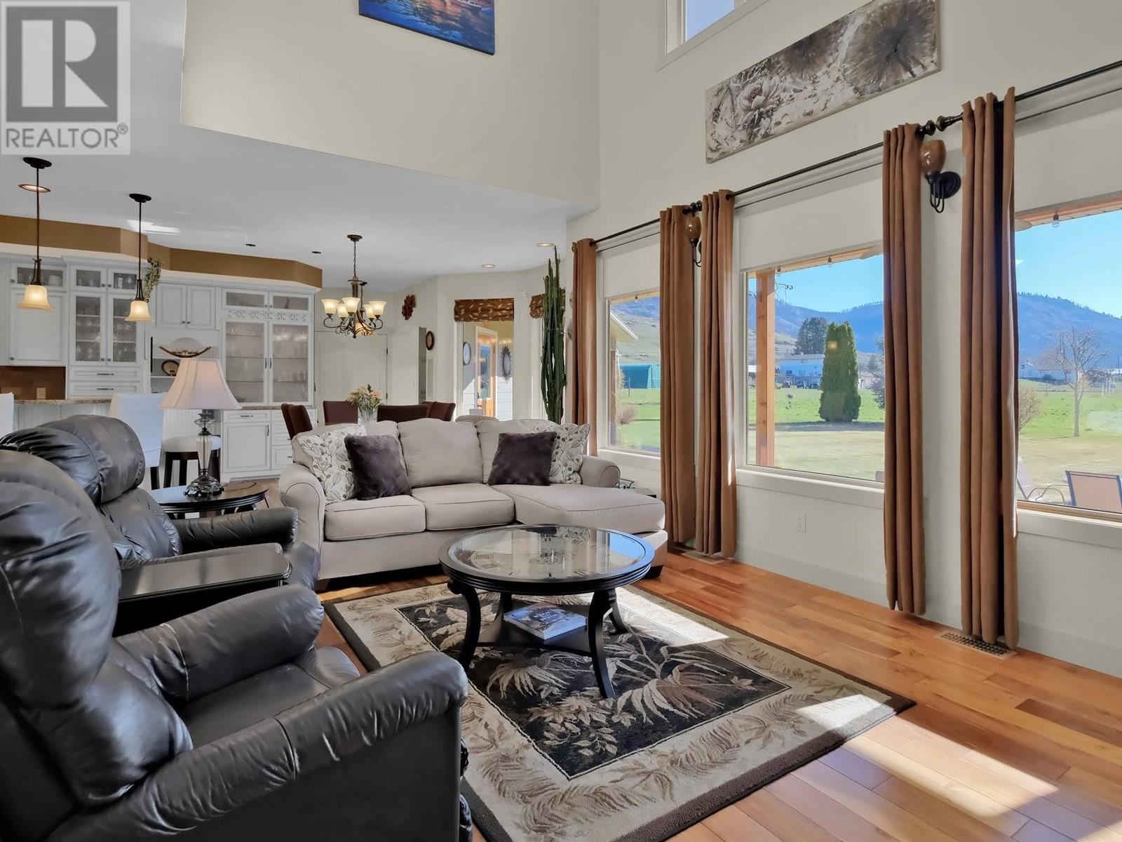 6240 Nursery Road, Grand Forks, British Columbia  V0H 1H9 - Photo 5 - 10343722