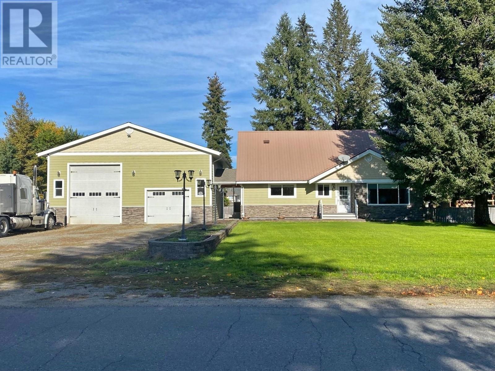 371 Deejay Road, Barriere, British Columbia  V0E 1E0 - Photo 1 - 10343437