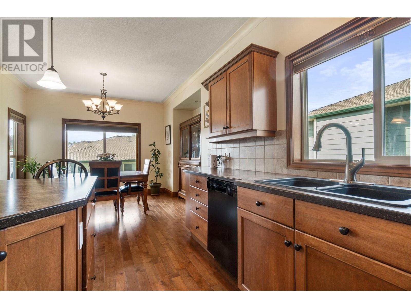 2680 Golf Course Drive Unit# 4, Blind Bay, British Columbia  V0E 1H1 - Photo 24 - 10343316