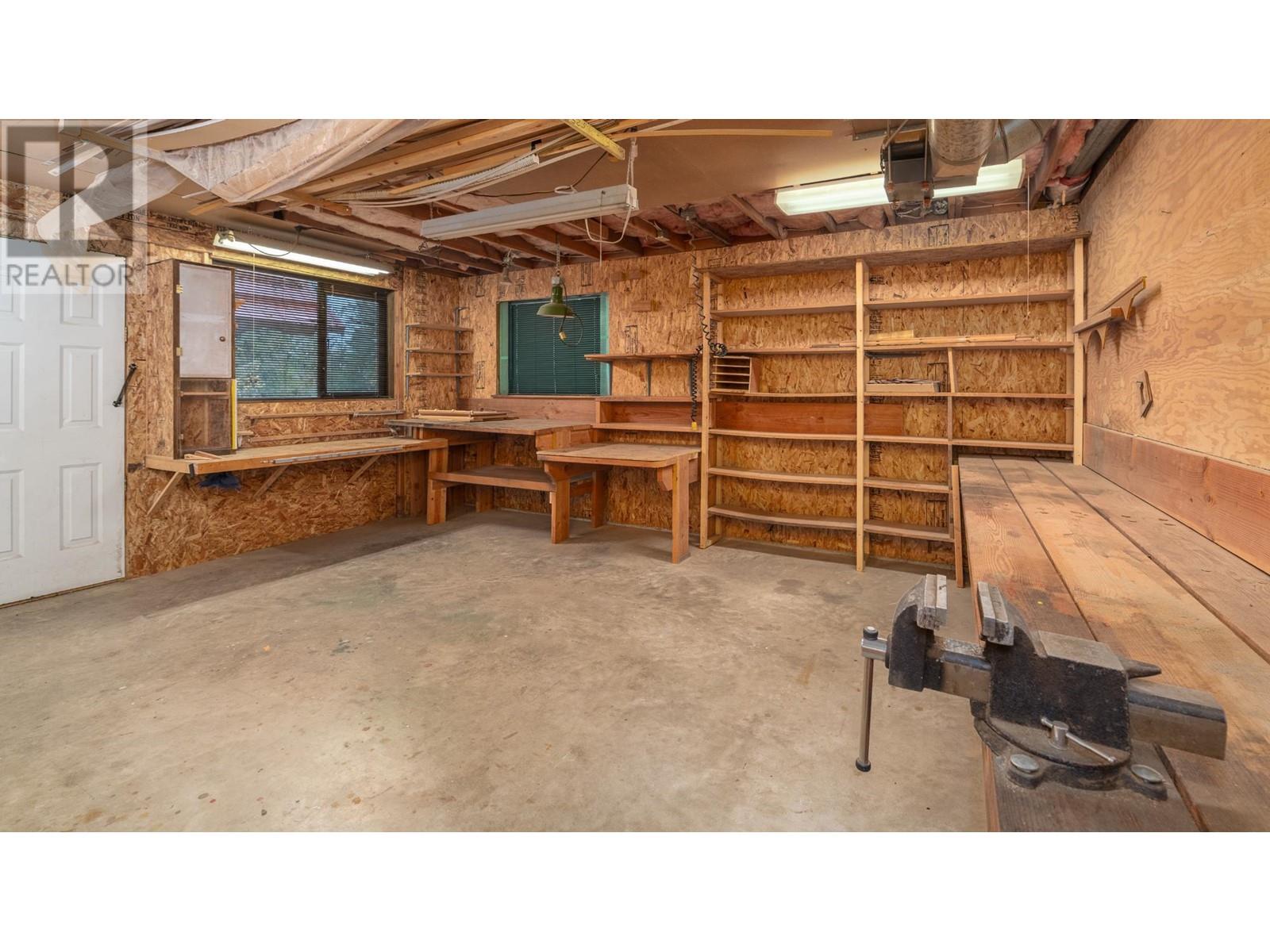 2197 3 Highway, Creston, British Columbia  V0B 1G7 - Photo 33 - 10343679