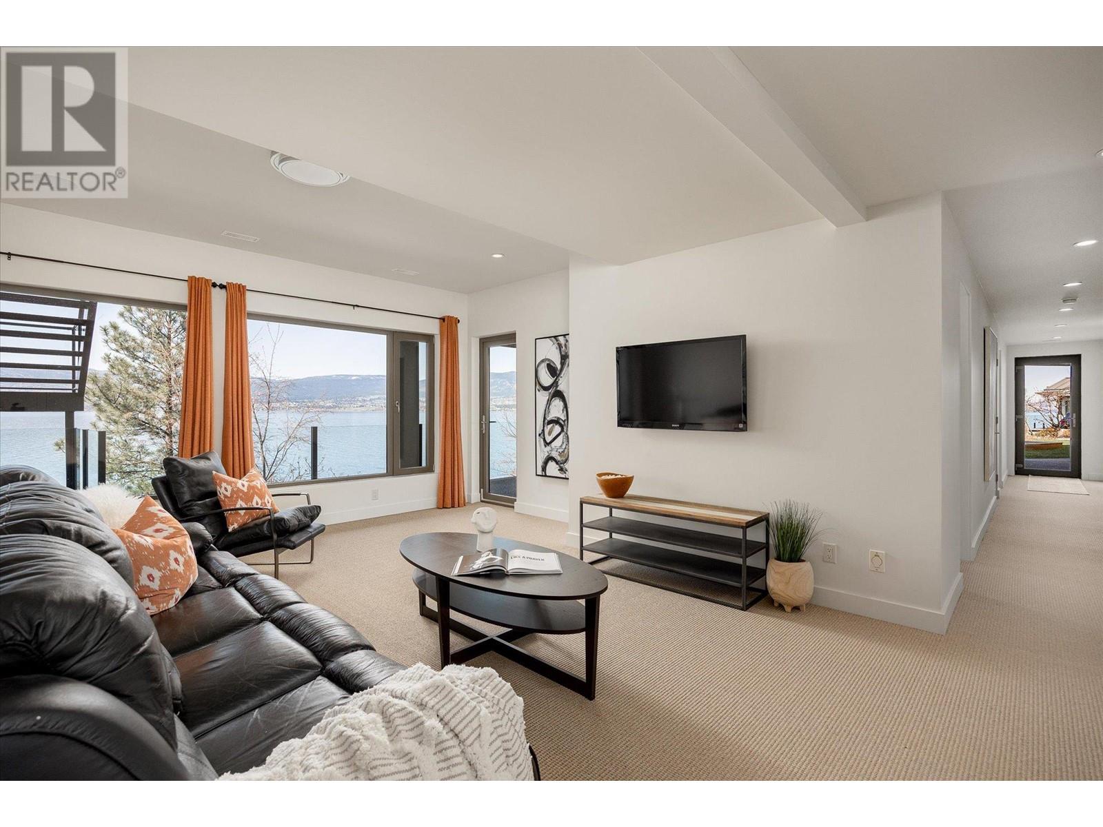 5560 Lakeshore Road, Kelowna, British Columbia  V1W 4J4 - Photo 37 - 10343122