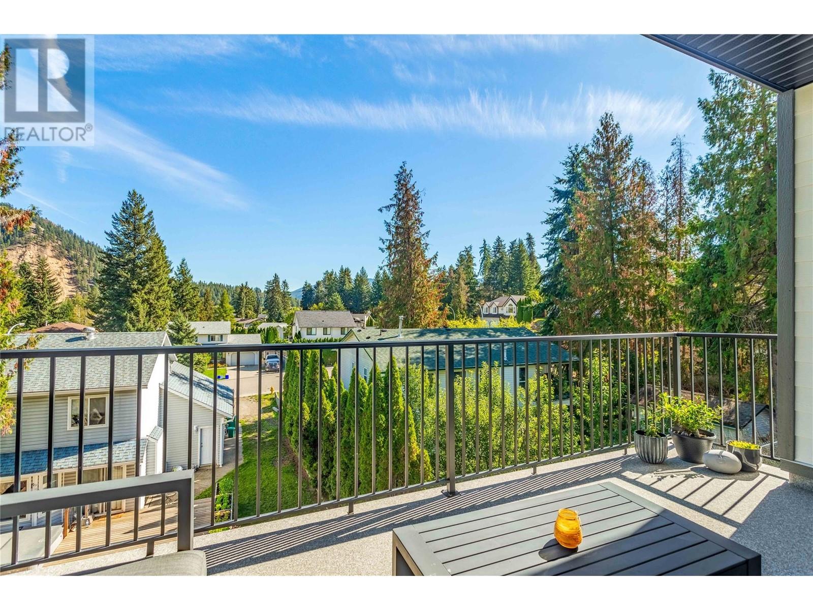 2737 Cedar Ridge Street, Lumby, British Columbia  V0E 2G5 - Photo 33 - 10343141