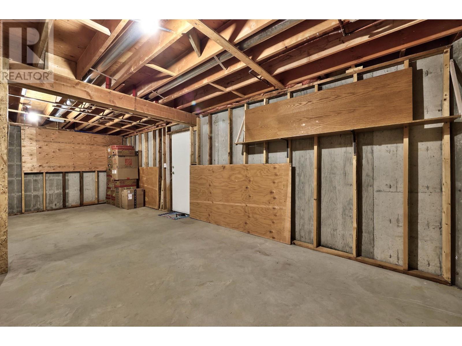 876 Nicolani Drive, Kamloops, British Columbia  V2B 5B3 - Photo 38 - 10343944