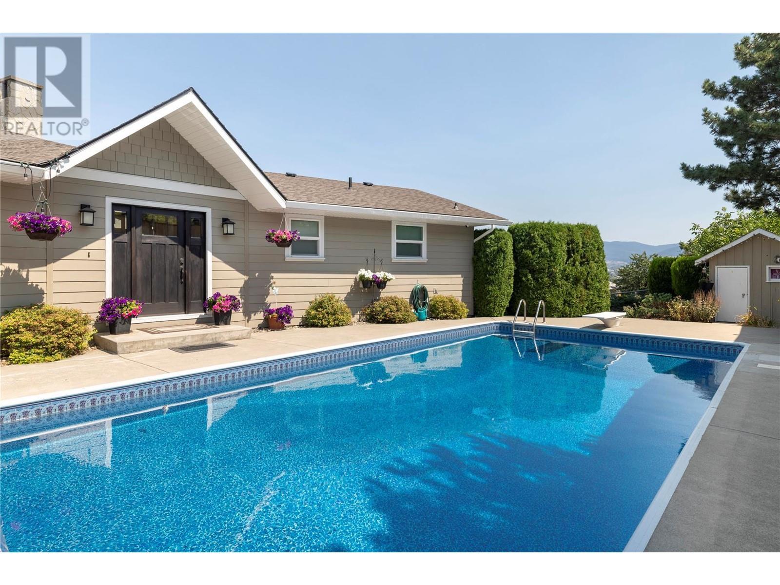 7353 Longacre Drive, Vernon, British Columbia  V1H 1H5 - Photo 1 - 10343741