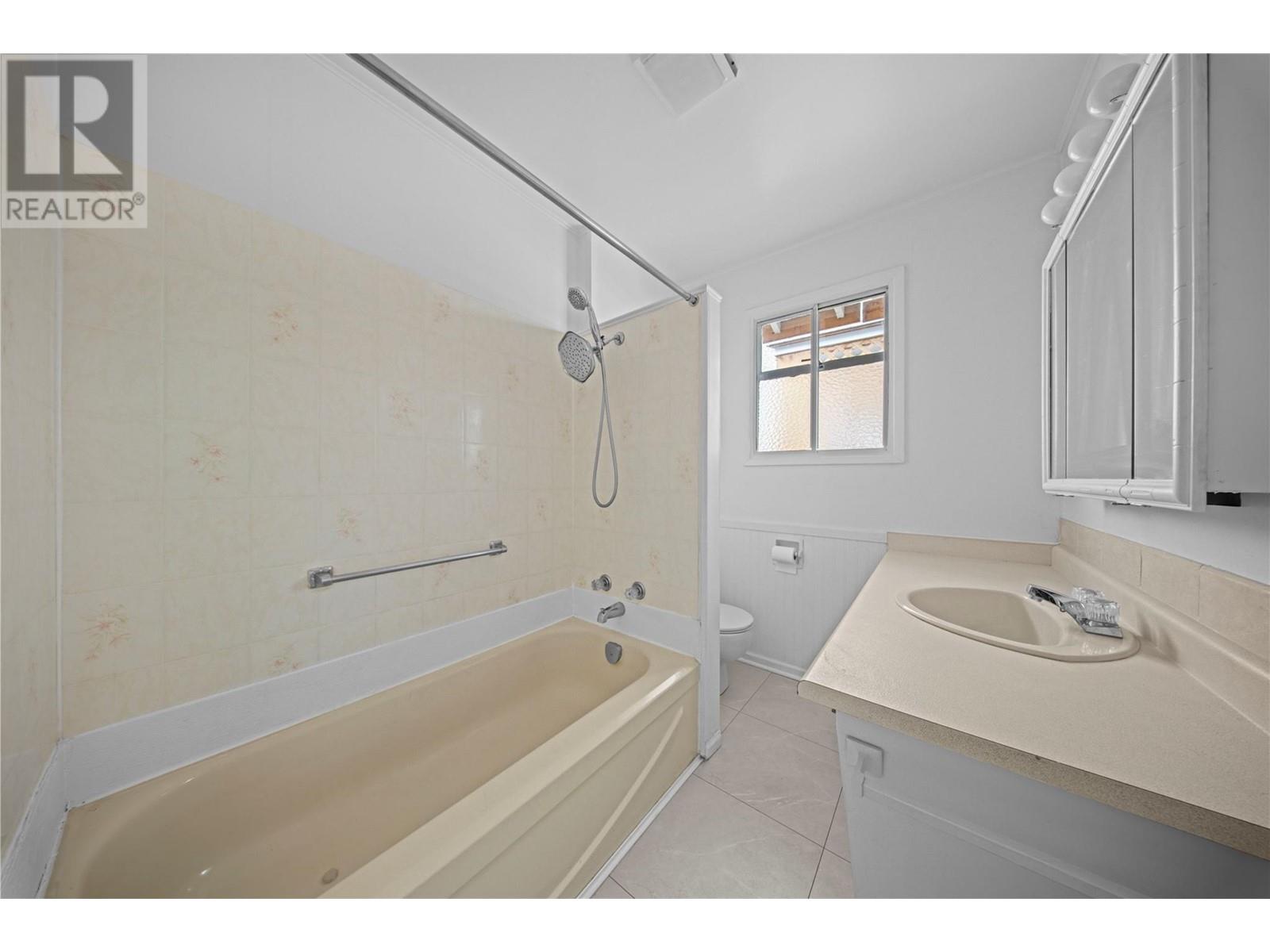 638 Grandview Terrace, Kamloops, British Columbia  V2C 1H8 - Photo 24 - 10343954
