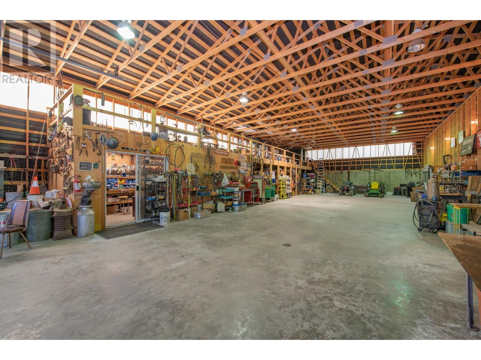 6197 Line 17 Road, Magna Bay, British Columbia  V0E 1M7 - Photo 31 - 10343020