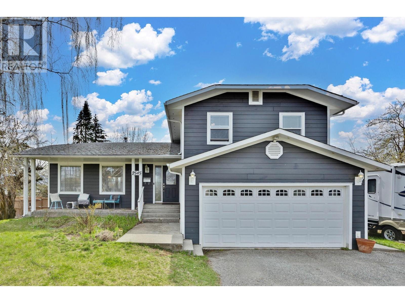 2545 Crestview Road, West Kelowna, British Columbia  V1Z 1Z4 - Photo 1 - 10342548