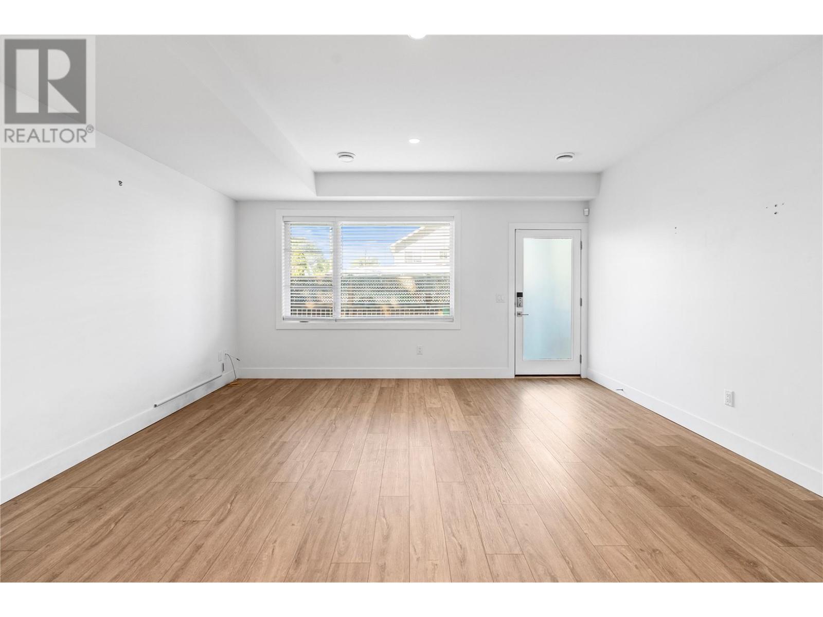 721 Cadder Avenue, Kelowna, British Columbia  V1Y 5N7 - Photo 5 - 10338377