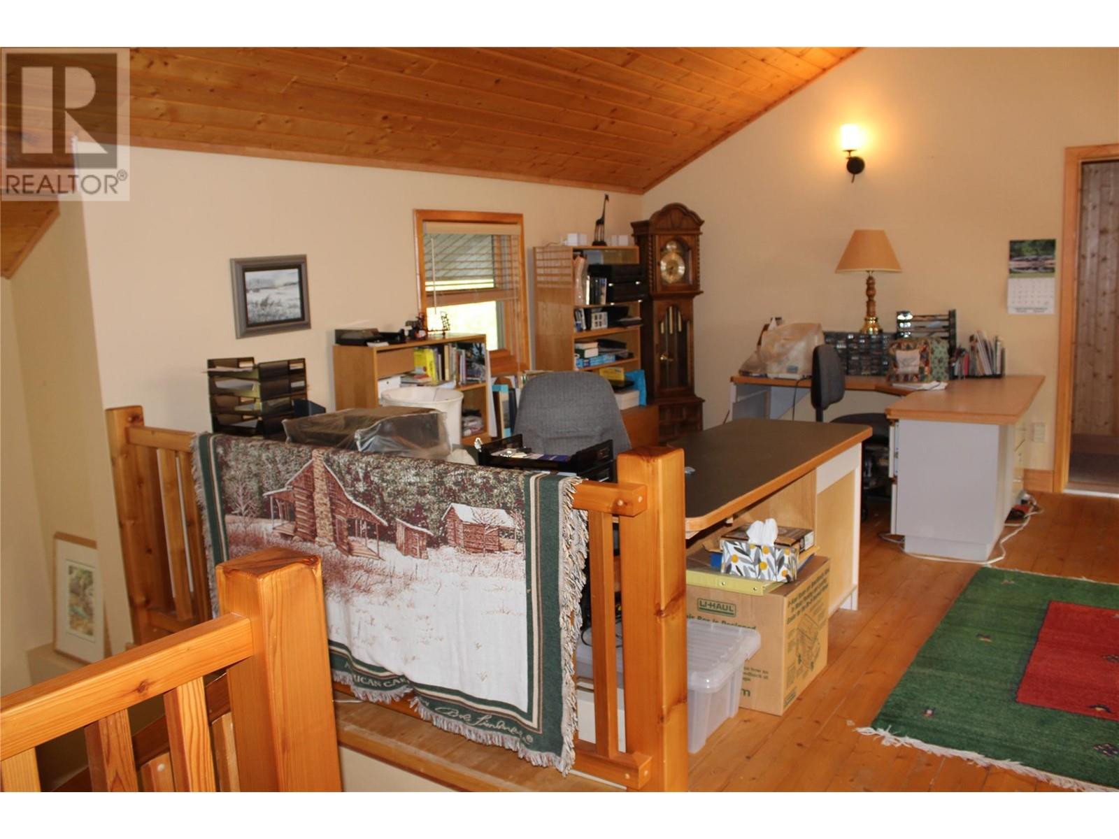 4960 Mountaintop Drive, Fairmont Hot Springs, British Columbia  V0B 1L1 - Photo 19 - 10343797