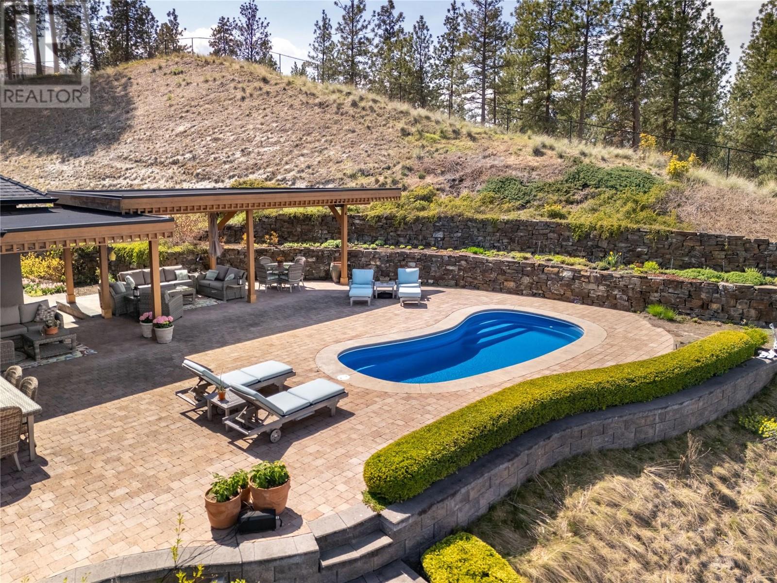 605 Almandine Court, Kelowna, British Columbia  V1W 4Z5 - Photo 71 - 10343905